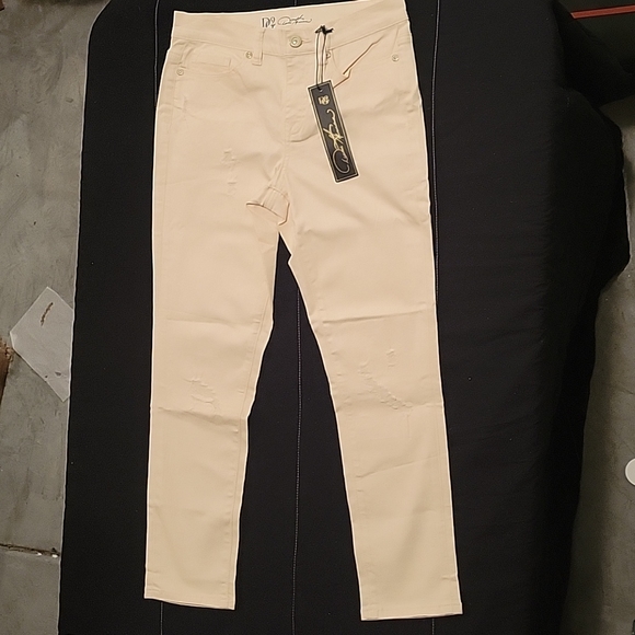 Diane Gilman Jean's Cream. - Picture 1 of 6